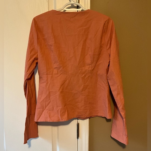 PrettyLittleThing Coral Tie Front Blouse Size 10P - Picture 4 of 5